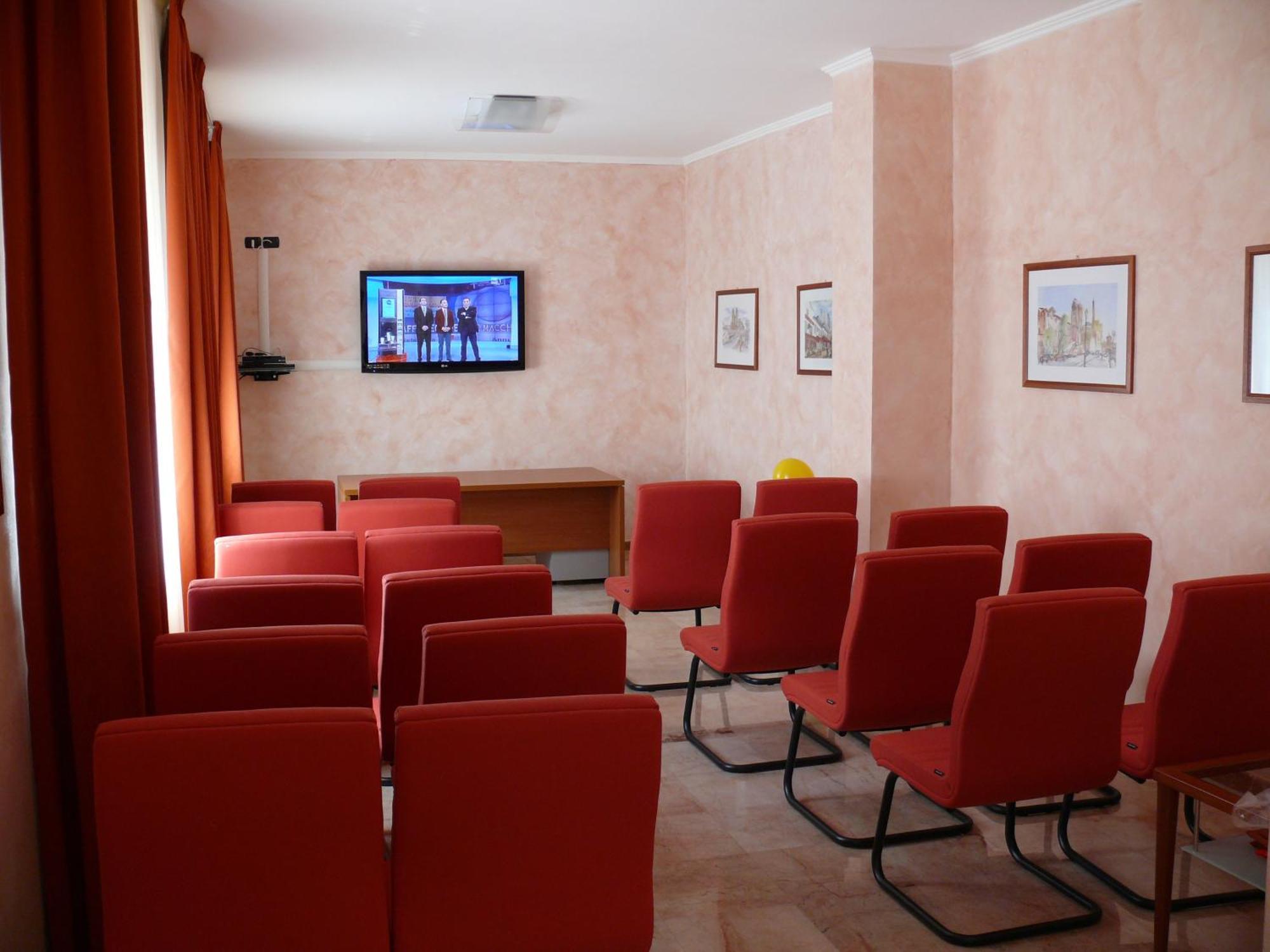 Albergo Casa Del Pellegrino Monte SantʼAngelo Kültér fotó